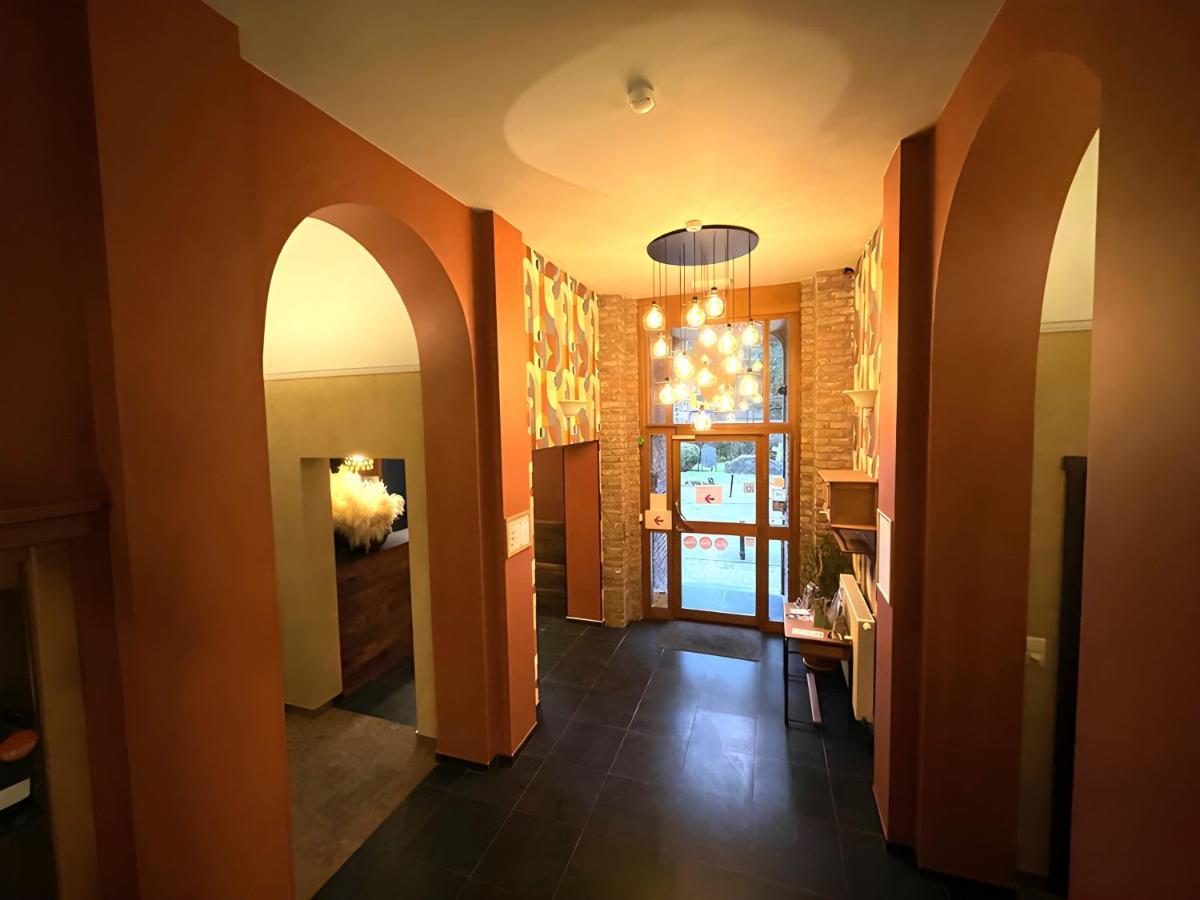 Hotel Des Comtes Дюрбюи Экстерьер фото