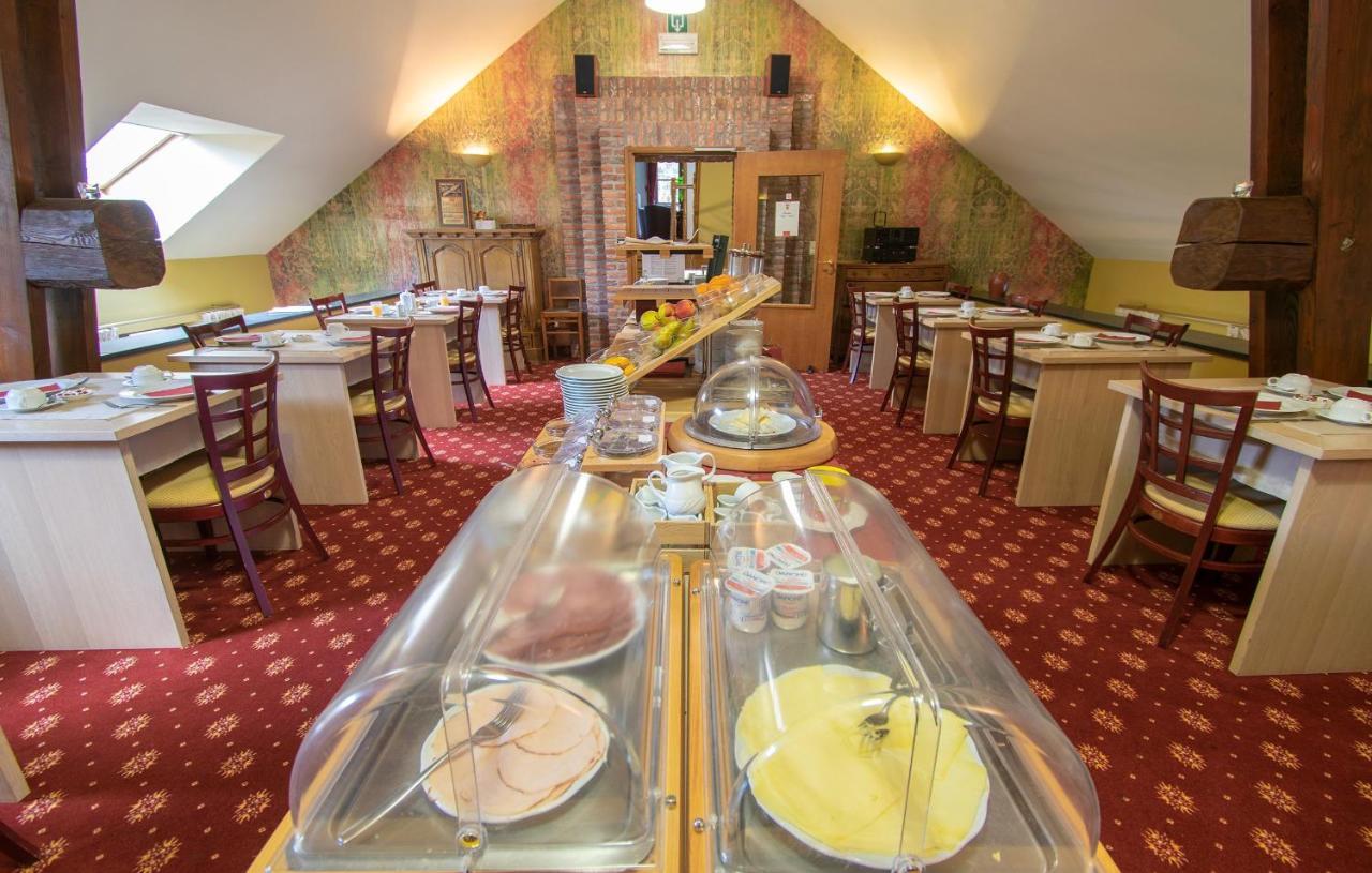 Hotel Des Comtes Дюрбюи Экстерьер фото